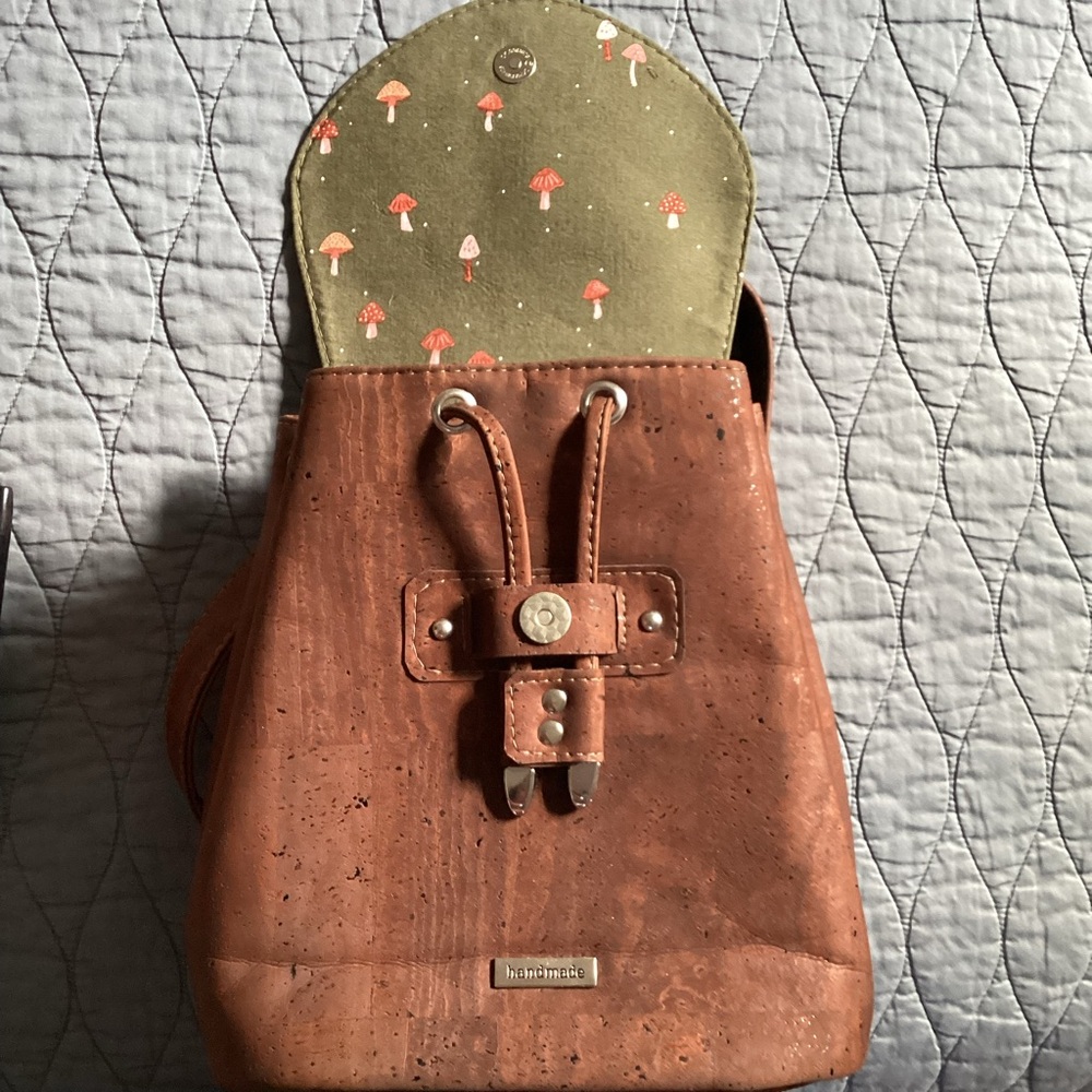 Mushroom cork mini backpack - Picture 3 of 5
